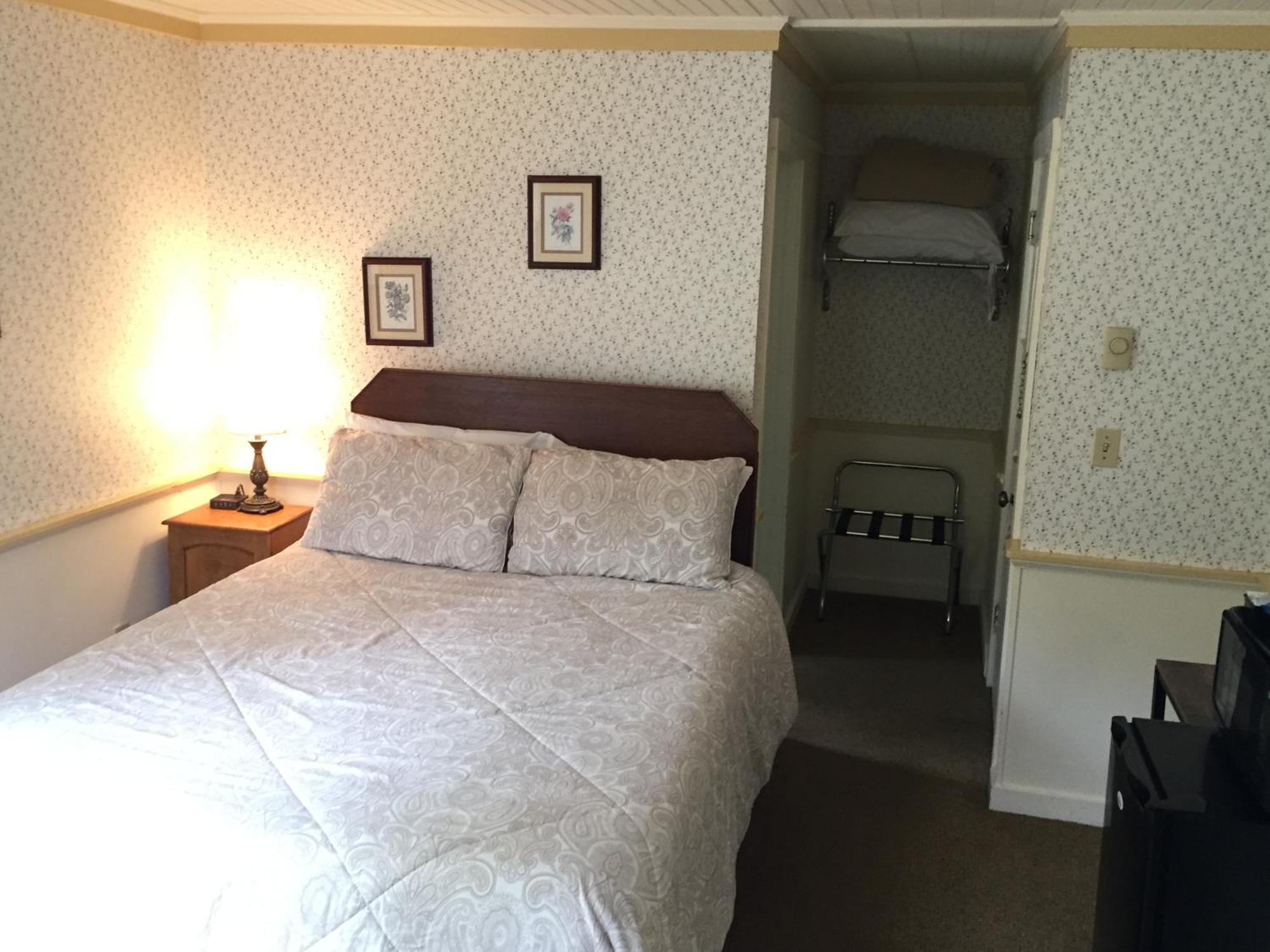 Alexander'S Lodge Ashford Room photo